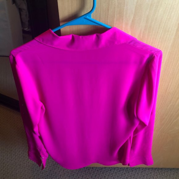 Express hot pink blouse - Picture 3 of 5